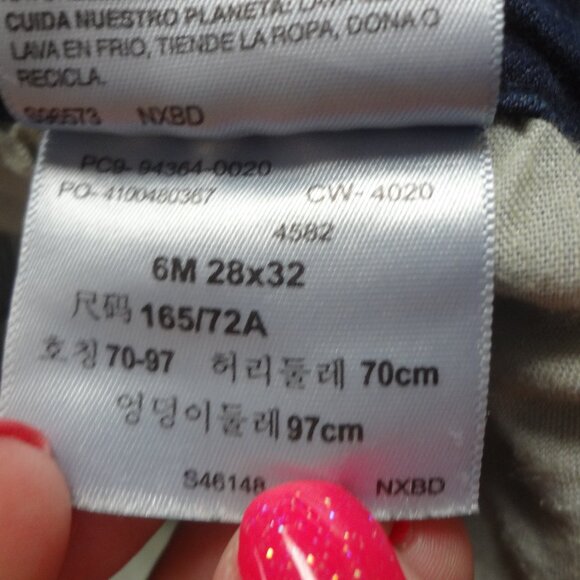 LEVI STRAUSS LEVI'S SIGNATURE SERIES  MID RISE BOOTCUT WOMENS SIZE 6 SKINNY K484 - Picture 7 of 7